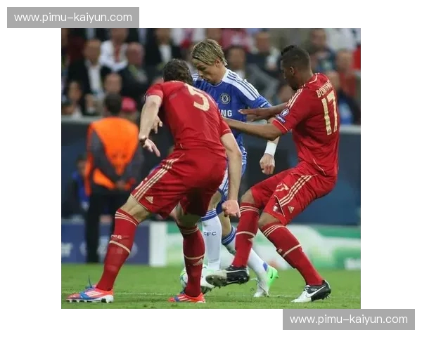 宿命的轮盘：当巴黎的星光撞向拜仁的铁律，谁才是欧罗巴的终极剧本？